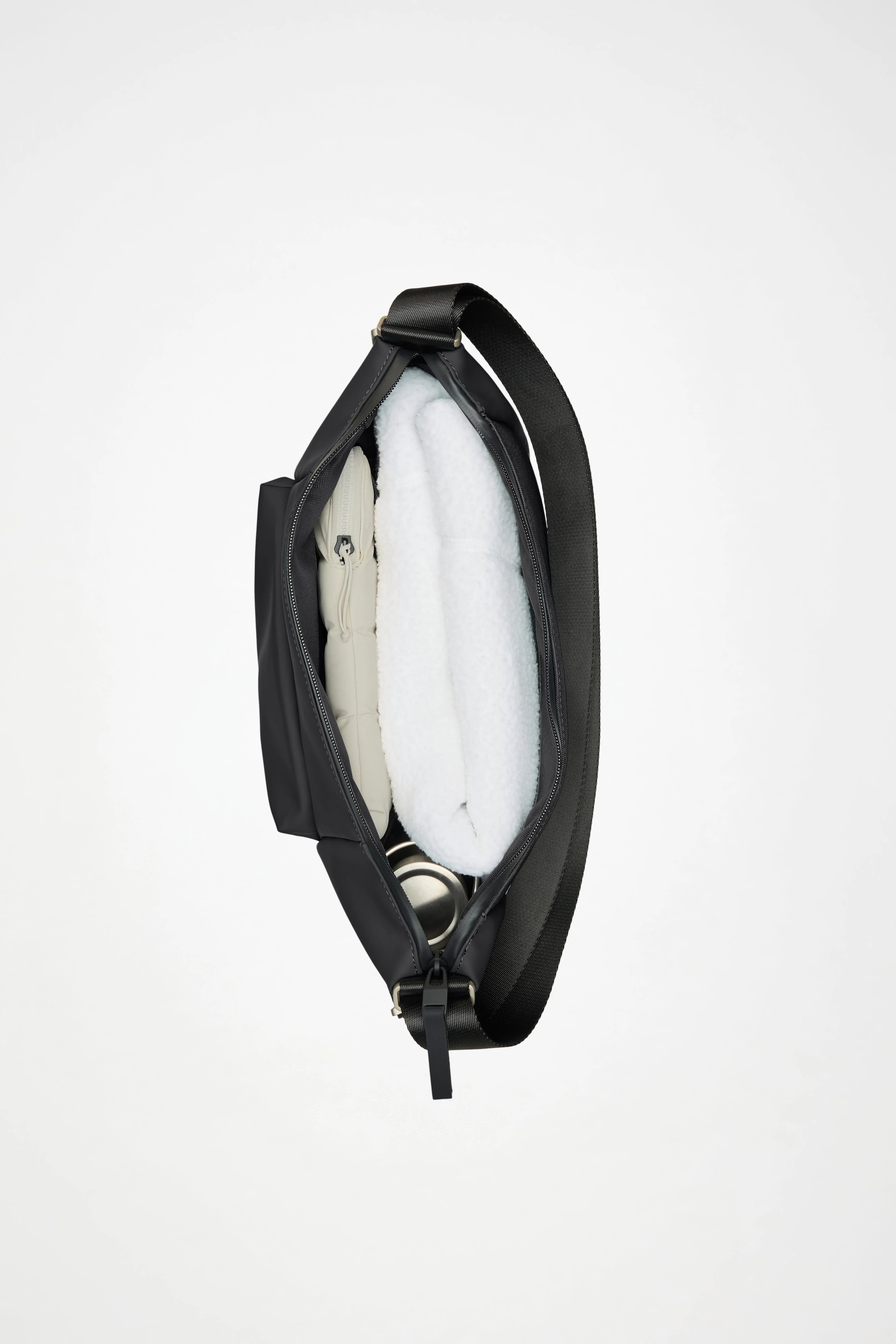 Otaru Hobo Backpack - Image 12