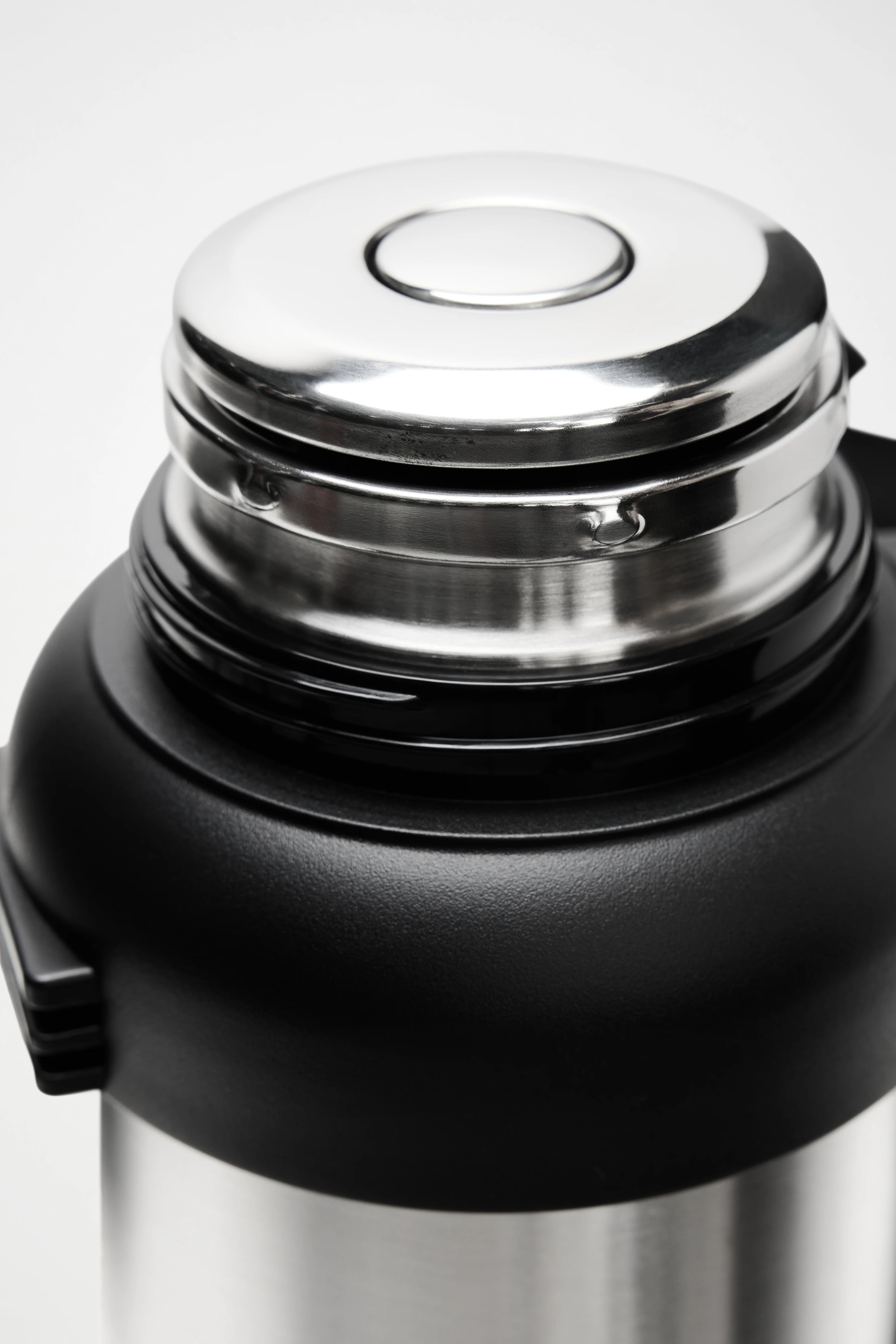 Stainless Steel Tumbler Vacuum Flask 1300ml - Image 13