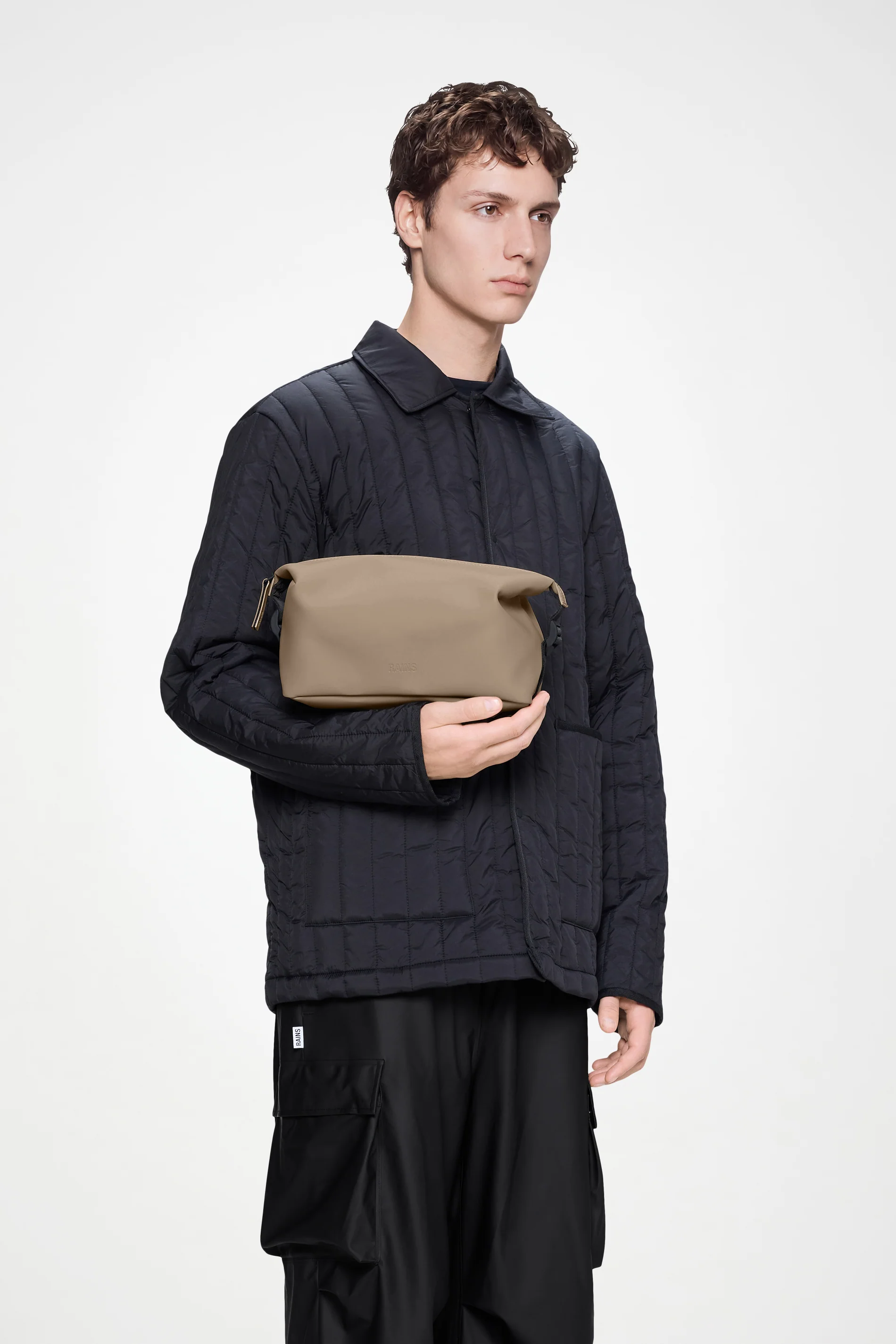 Hilo Wash Bag - Image 20